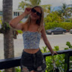 Meet your Posher, Hailey